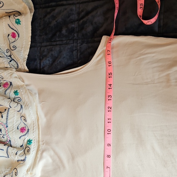 Chico’s Embroidered Tan Tiered Caftan Blouse, M/L, Boho, Floral, Festival - Picture 7 of 10